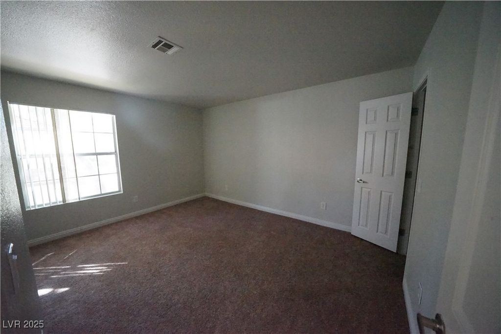 Image 9 of property listing at 2606 South Durango Drive 264, Las Vegas, NV 89117