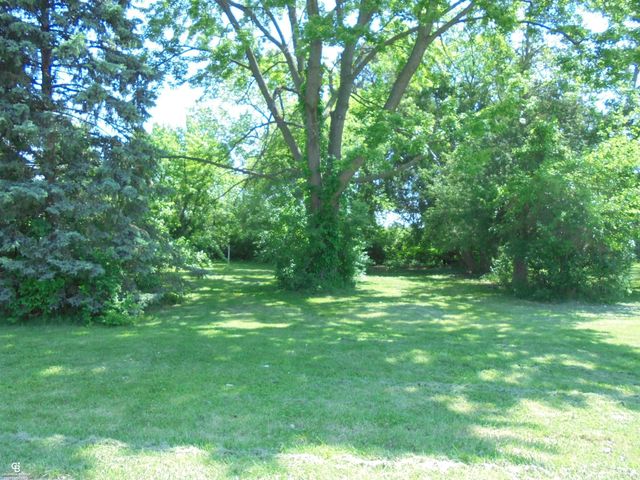 35080 Hengesbach Drive, Clinton Township, MI 48035