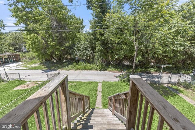 1044 ELLICOTT DRIVEWAY, Baltimore, MD 21216