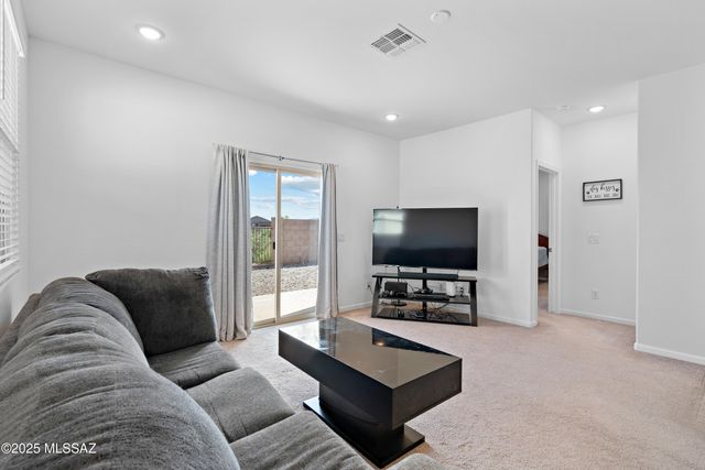 21900 E Thunderhead Drive, Red Rock, AZ 85145