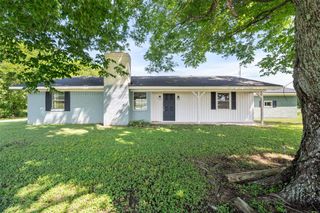 809 S Kerr Street, Blooming Grove, TX 76626