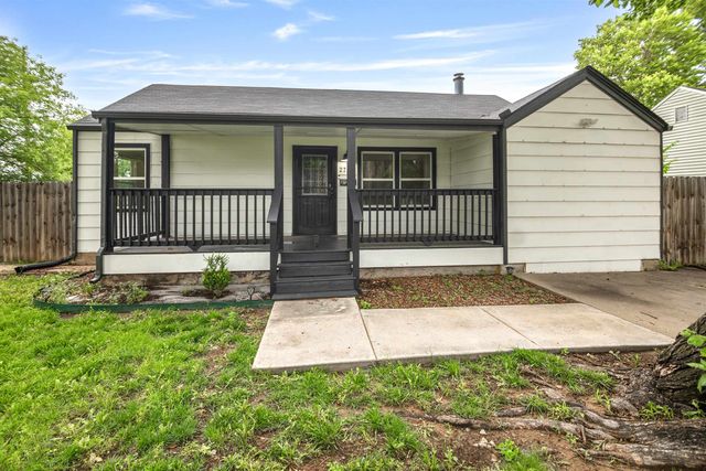 2739 S Rose Marie Ct, Wichita, KS 67216