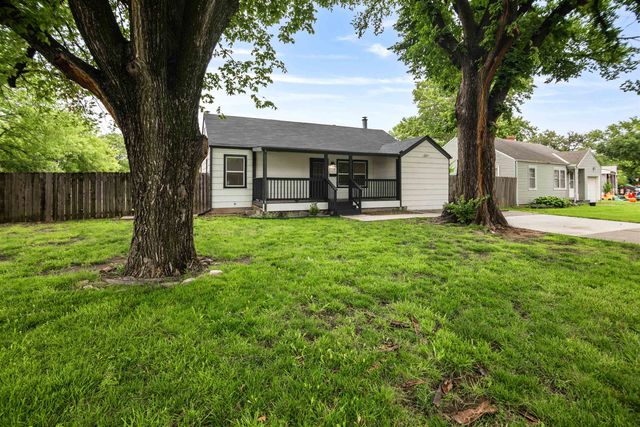 2739 S Rose Marie Ct, Wichita, KS 67216