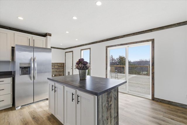 2144 State Highway O, Seymour, MO 65746