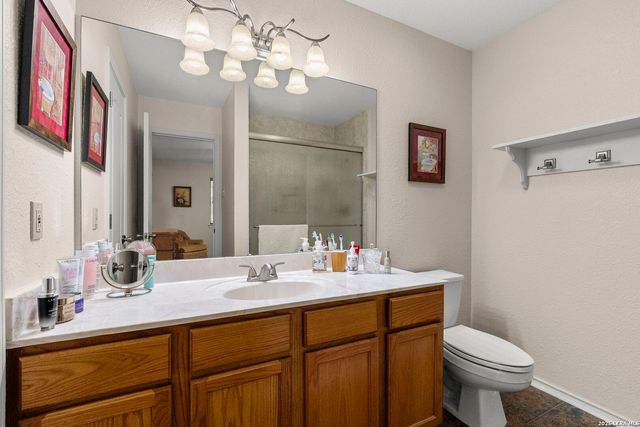 134 Looker Drive, Ingram, TX 78025