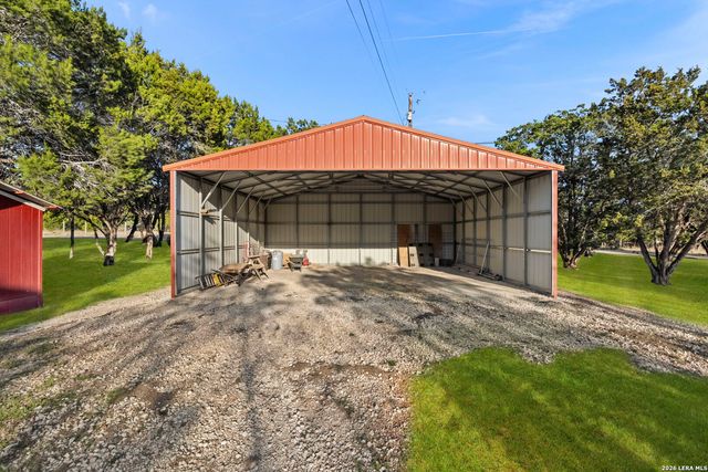134 Looker Drive, Ingram, TX 78025