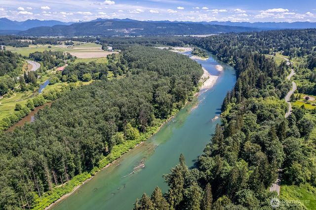 18901 Welch Road, Snohomish, WA 98296