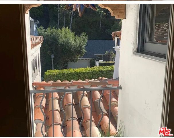 1407 N Beverly Drive, Beverly Hills, CA 90210