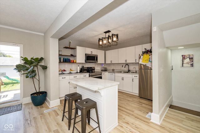 702 N Grant Avenue, Indianapolis, IN 46201