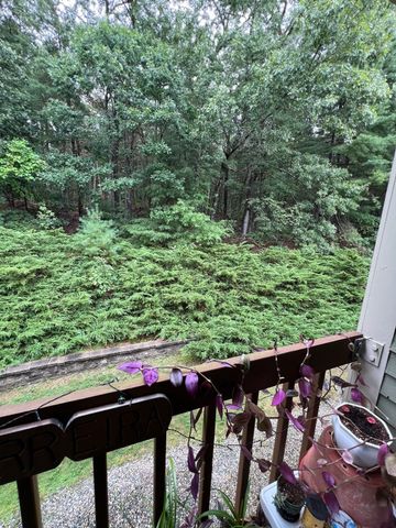 89 Heritage Dr 89, Northbridge, MA 01534