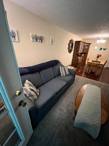 89 Heritage Dr 89, Northbridge, MA 01534