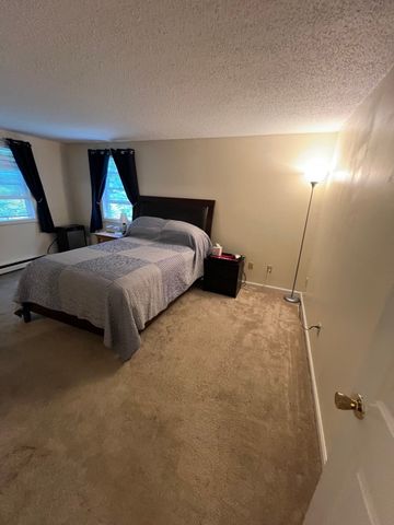 89 Heritage Dr 89, Northbridge, MA 01534