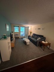 89 Heritage Dr 89, Northbridge, MA 01534