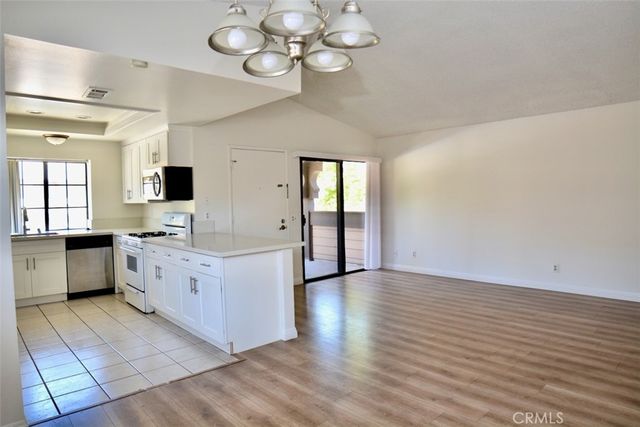 21696 Laurelrim Drive B, Diamond Bar, CA 91765