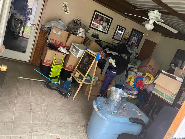 4327 Valleyfield, San Antonio, TX 78222
