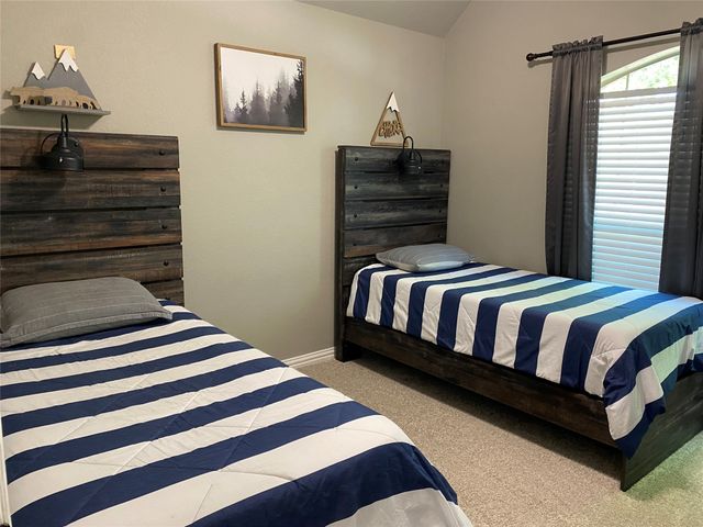 113 Chateau Drive, Aledo, TX 76008