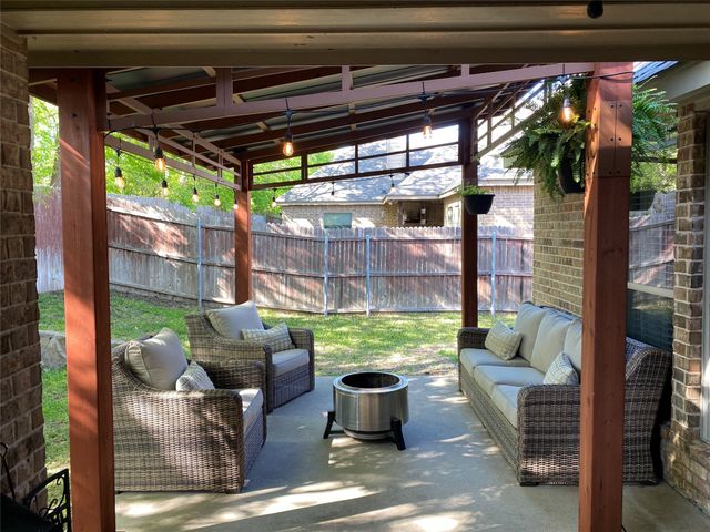 113 Chateau Drive, Aledo, TX 76008