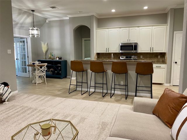 113 Chateau Drive, Aledo, TX 76008