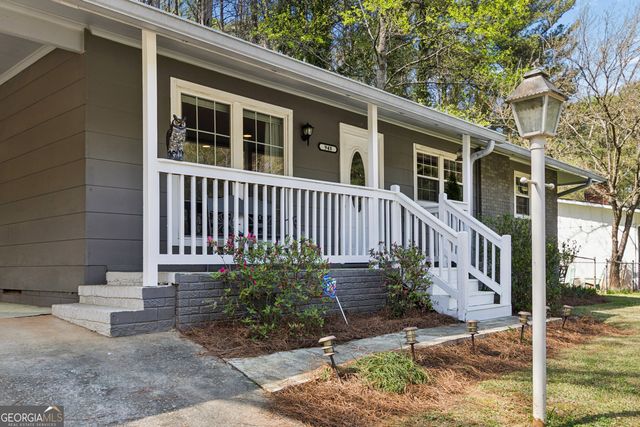 948 Creekdale Drive, Clarkston, GA 30021