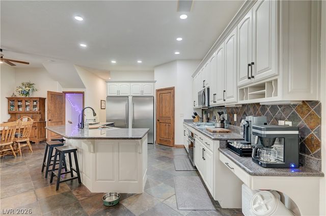 3782 Mahalo Circle, Logandale, NV 89021