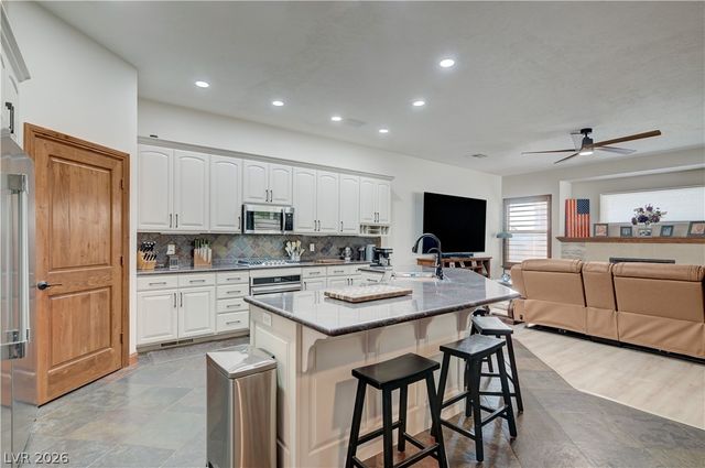 3782 Mahalo Circle, Logandale, NV 89021