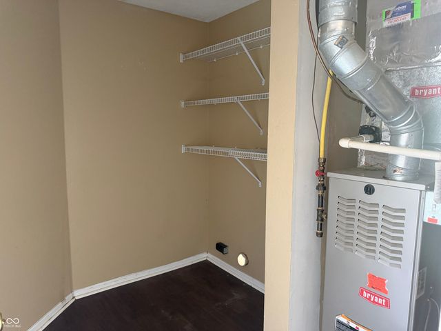 2525 Summerwood Lane, Greenwood, IN 46143