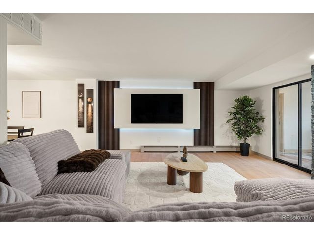 7000 E Quincy Ave A-301, Denver, CO 80237