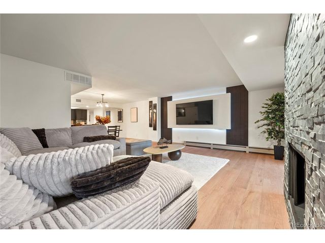 7000 E Quincy Ave A-301, Denver, CO 80237