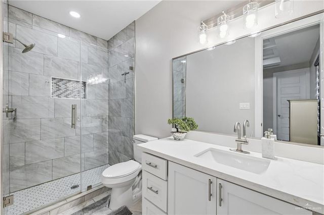 5933 N Luz Del Sol Street, Edinburg, TX 78542