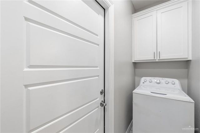 5933 N Luz Del Sol Street, Edinburg, TX 78542