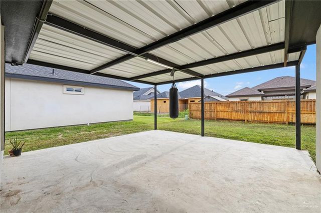 5933 N Luz Del Sol Street, Edinburg, TX 78542