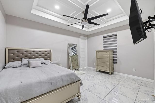 5933 N Luz Del Sol Street, Edinburg, TX 78542
