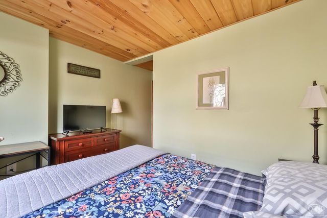 92 Highlands Lane A8, Hunter, NY 12442