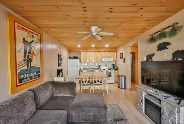 92 Highlands Lane A8, Hunter, NY 12442