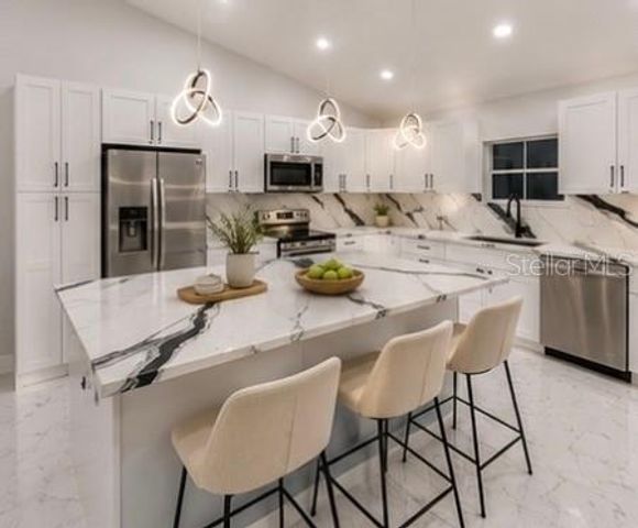 2555 W TAUNTON ROAD, Avon Park, FL 33825