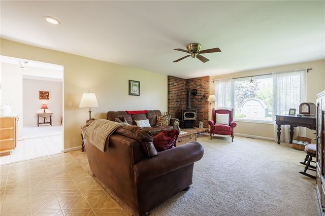 1250 La Baron Circle, Webster, NY 14580