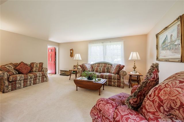 1250 La Baron Circle, Webster, NY 14580