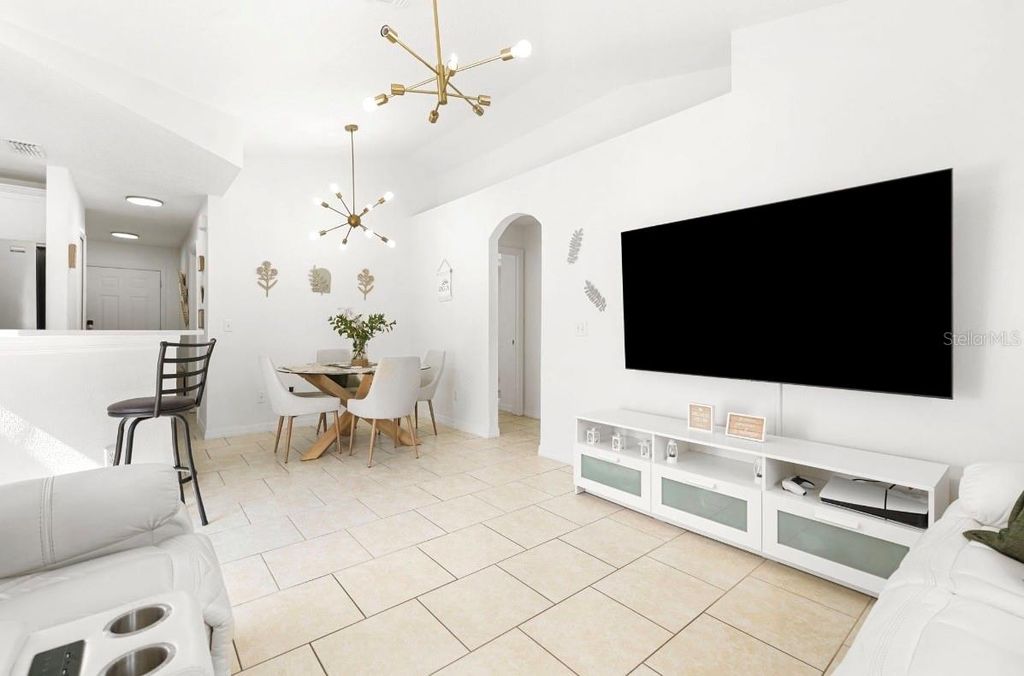 Image 12 of property listing at 1811 DON PLACE, Kissimmee, FL 34759