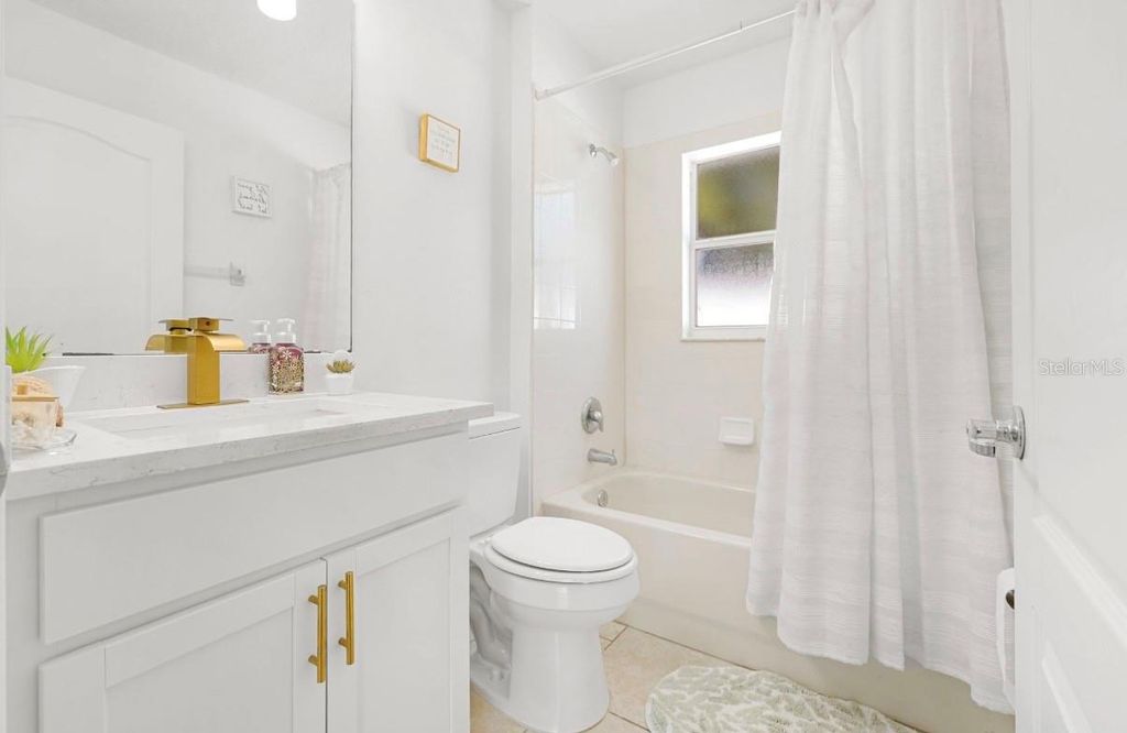 Image 19 of property listing at 1811 DON PLACE, Kissimmee, FL 34759