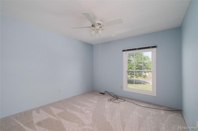 23707 N Rockledge, Novi, MI 48375