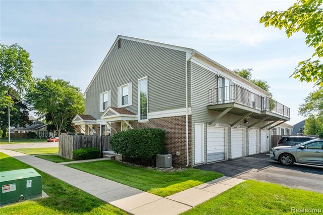 23707 N Rockledge, Novi, MI 48375