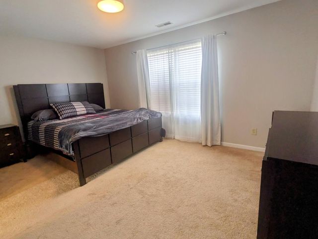 498 E Kossuth Street, Columbus, OH 43206