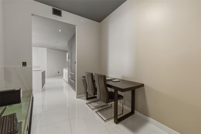 851 NE 1st Ave 4303, Miami, FL 33132