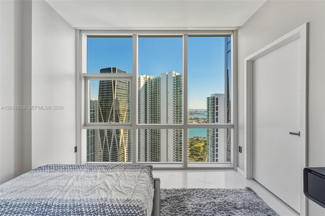 851 NE 1st Ave 4303, Miami, FL 33132