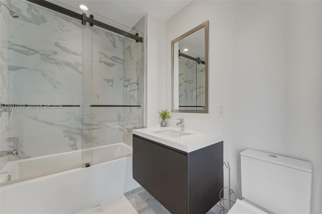 851 NE 1st Ave 4303, Miami, FL 33132