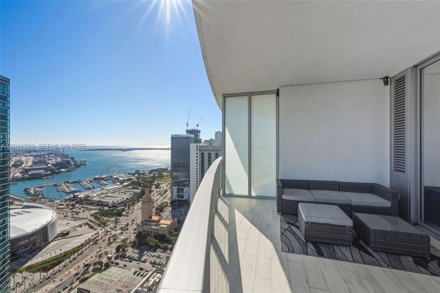 851 NE 1st Ave 4303, Miami, FL 33132
