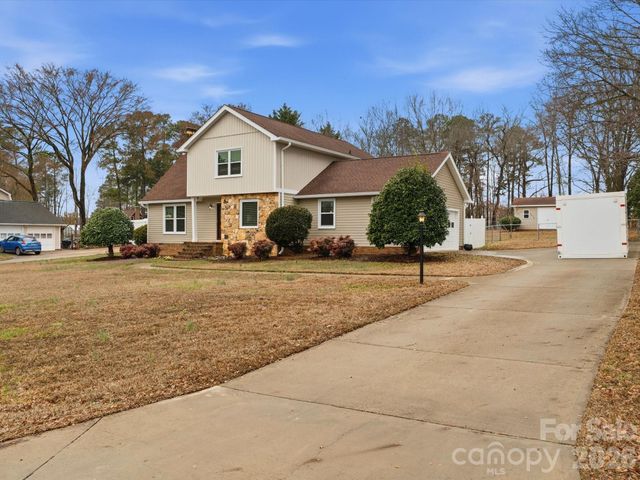 107 Friendfield Drive, Fort Mill, SC 29715