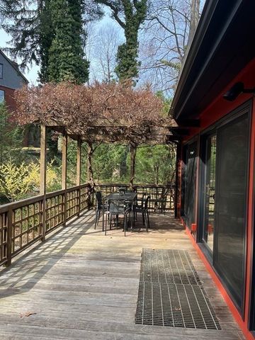 38 Cumberland Avenue, Brookline, MA 02445