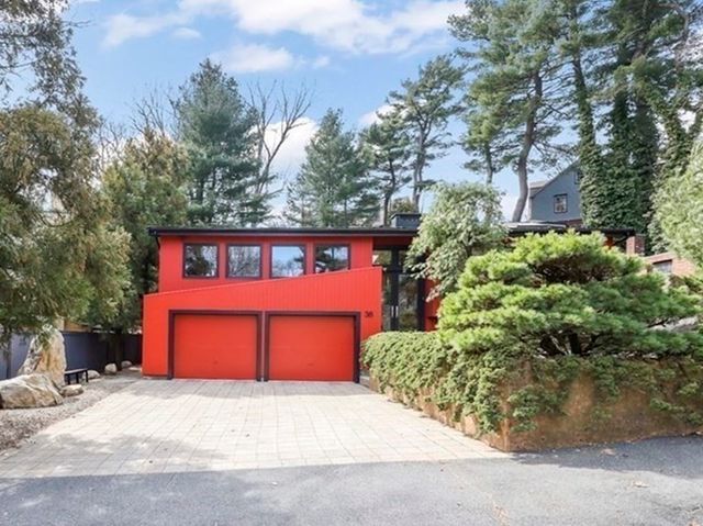 38 Cumberland Avenue, Brookline, MA 02445