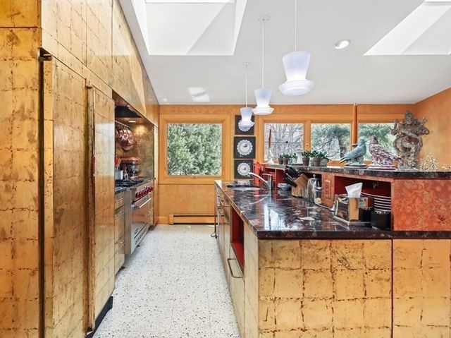 38 Cumberland Avenue, Brookline, MA 02445